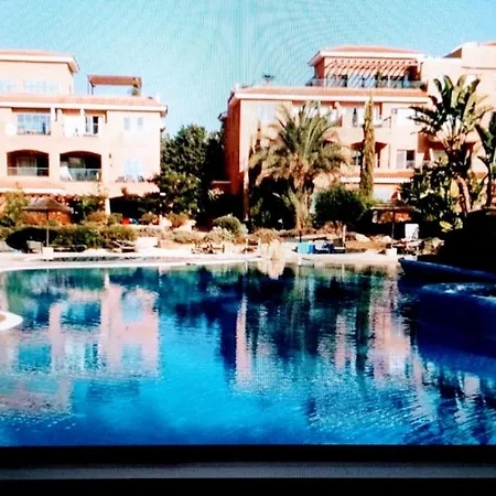 Excellent Hot Beach Spot 1-bed In Paphos